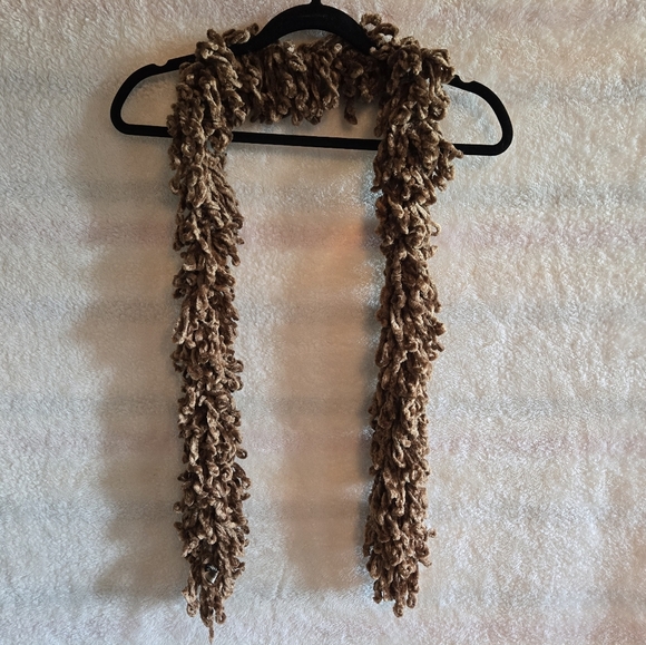 Henri Bendel Chunky Brown Knit Scarf - Picture 1 of 4